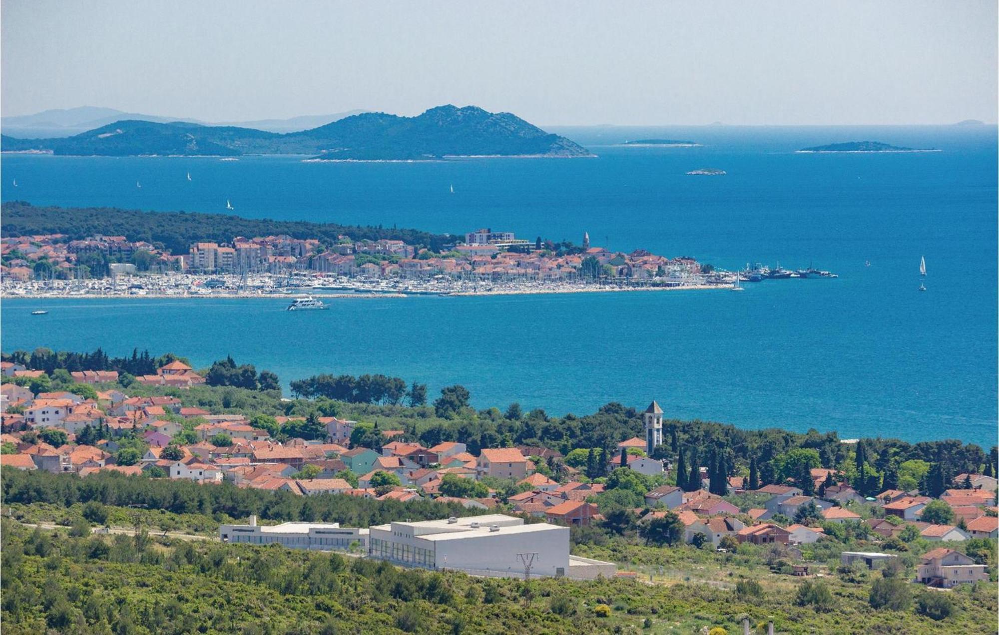 Pet Friendly Apartment In Biograd With Kitchen Biograd Na Moru Eksteriør billede